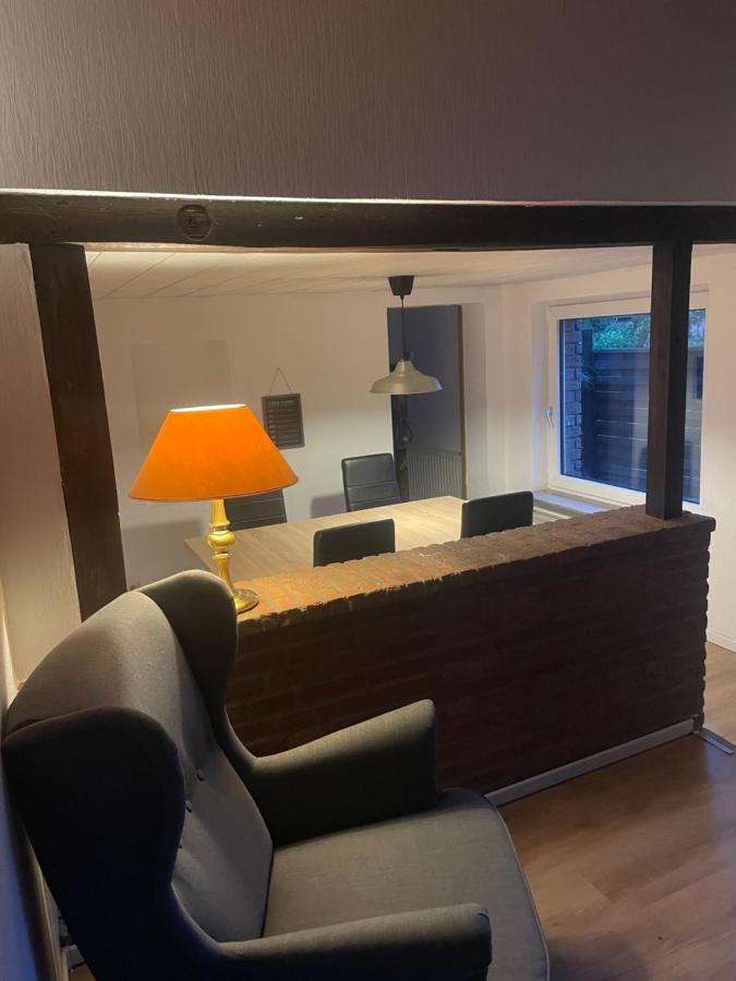 Ruhiges Zentral Gelegenes Apartment In Guetersloh Buitenkant foto